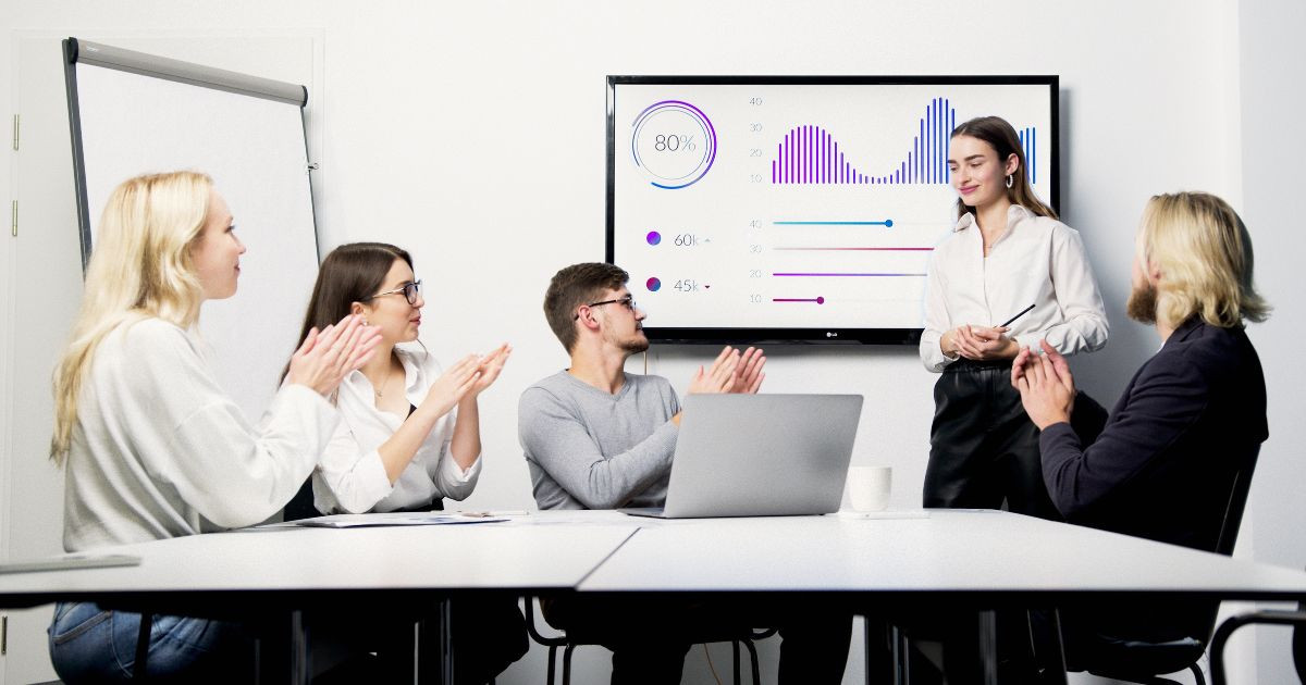 Découvrez votre force : Comment les fenêtres de conversation et les retours constructifs ouvrent des portes vers la croissance personnelle