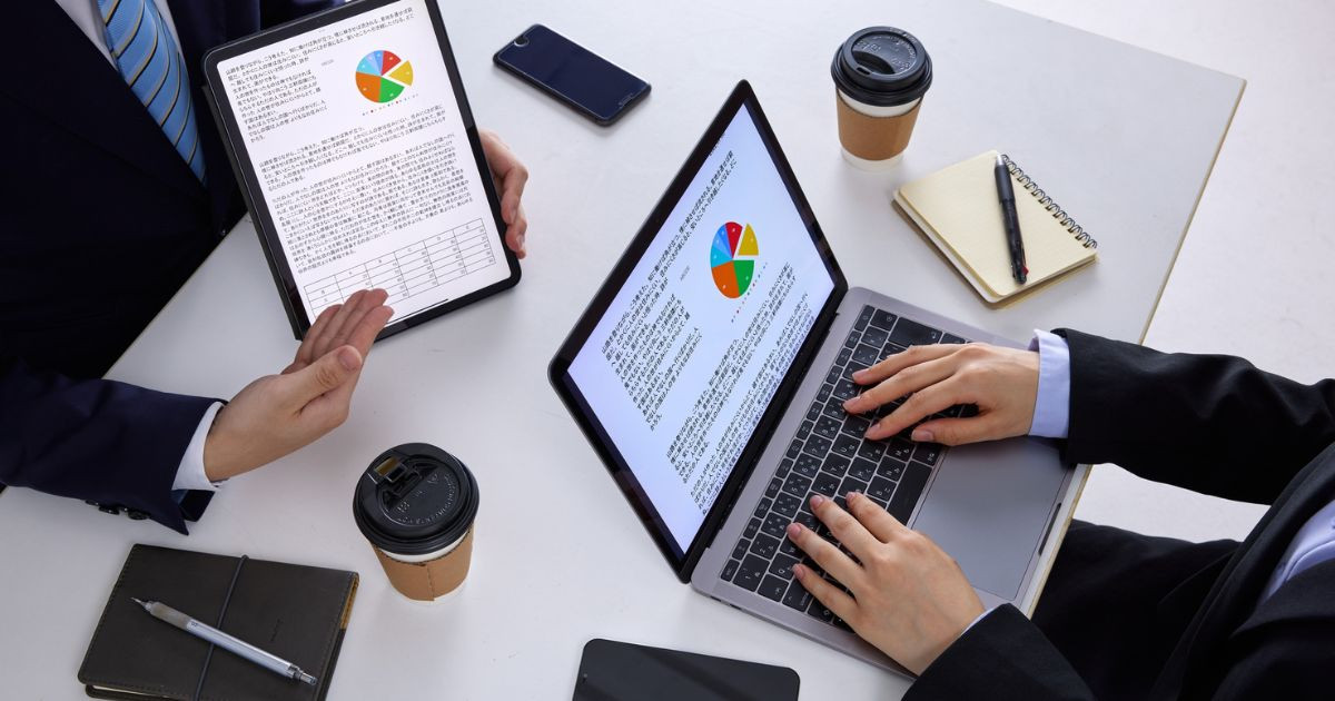 Qu'est-ce que le feedback analytique et pourquoi est-il important pour les enfants et les adultes ?