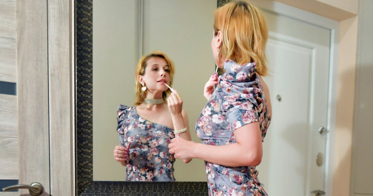 Avez-vous une image déformée de vous-même ? 5 signes qu'il est temps de regarder à l'intérieur