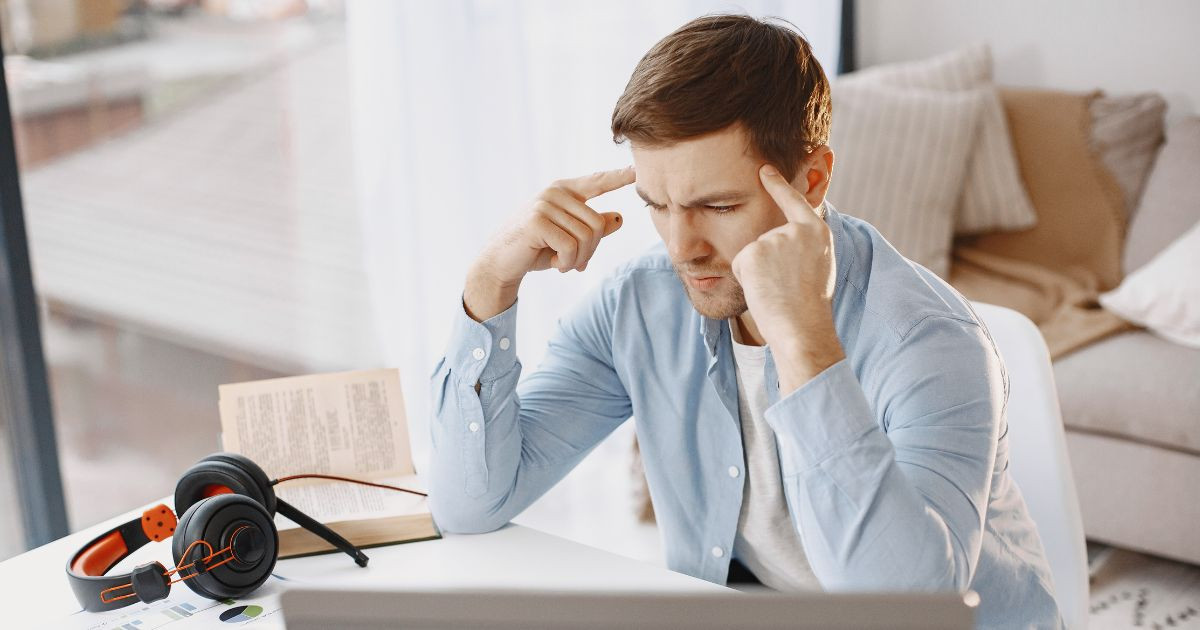 Každodenní měření kritického myšlení pro osobní a profesionální růst