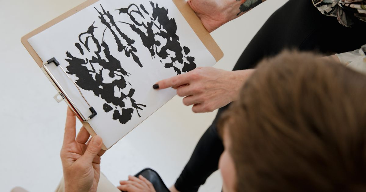 Discovering your unconscious behavior patterns through small steps