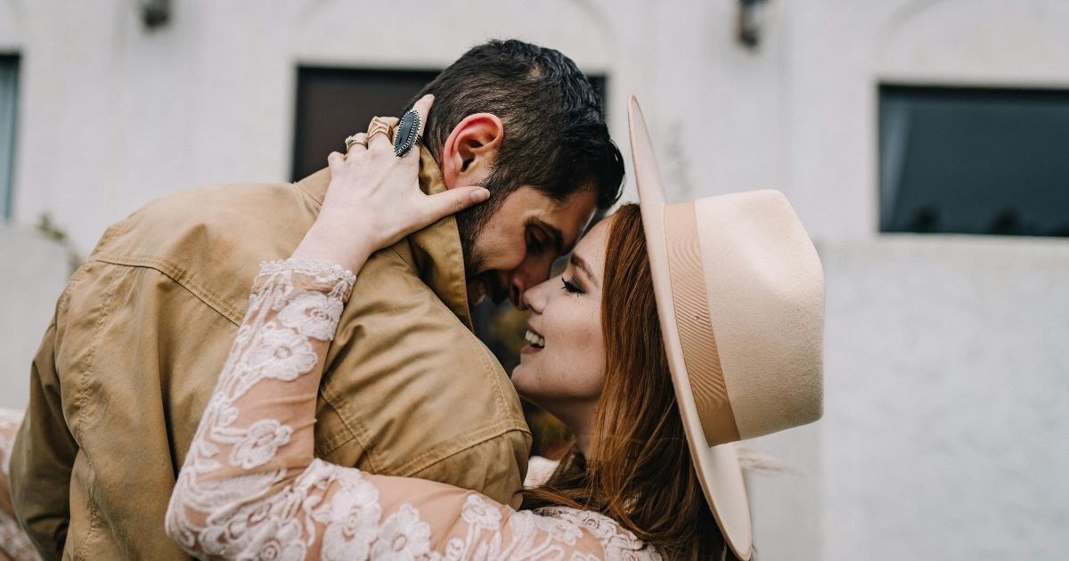 Découvrez l'harmonie entre l'amour de soi et l'amour des autres à travers des réseaux de soutien.
