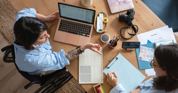 Harmoni av kreativitet och kritiskt tänkande: En väg till innovativa lösningar på problem