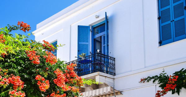 Vacation on the balcony: 7 ways to fully enjoy it.