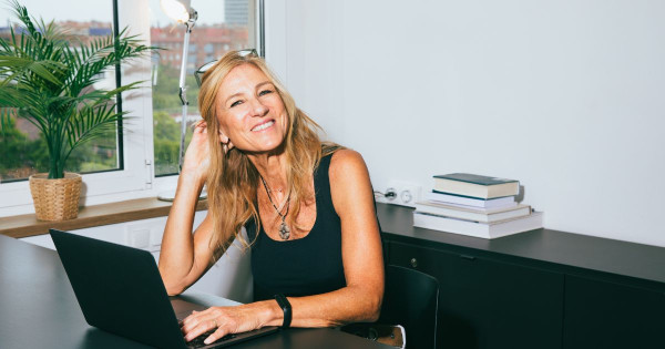 Back to office reality: How to smile your way through the post-holiday slump