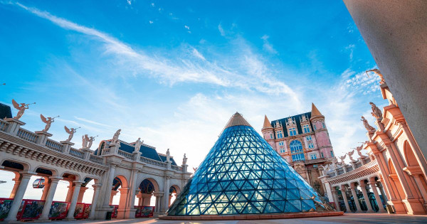 ¿Por qué pensamos de manera diferente: La influencia de la cultura en situaciones cotidianas?