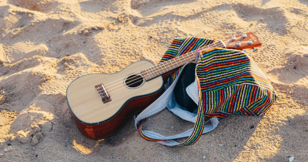 Digital fasting on vacation as a rescue from burnout for freelancers